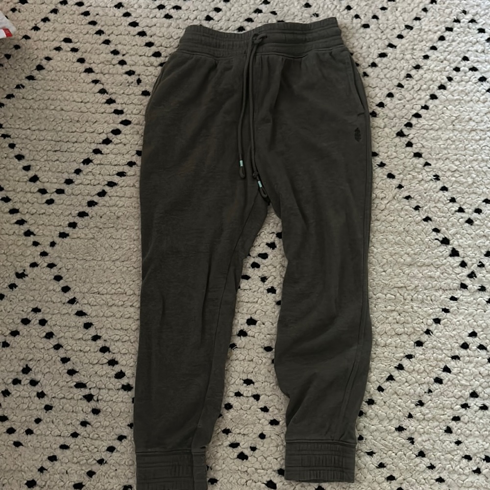 Free people movement sweatpants size small